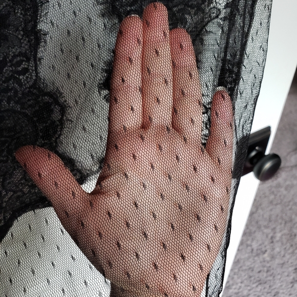 EXPRESS Mesh Lace Tee - Picture 6 of 6